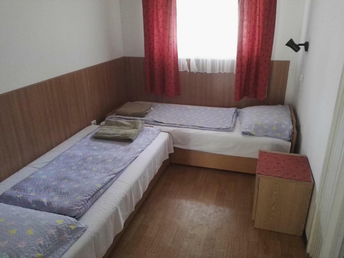Vadasa Motel Es Etterem Hegyhatszentjakab Exterior photo